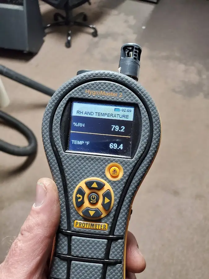 Moisture meter humidity assessment for Fire & Smoke Damage Restoration in Hamburg